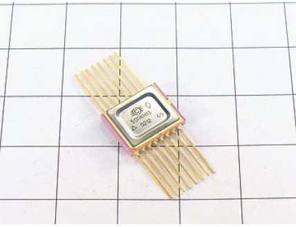 Микросхема 590КН13