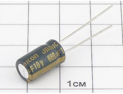 Конденсатор 680мкФ 10В 8x14 105°C