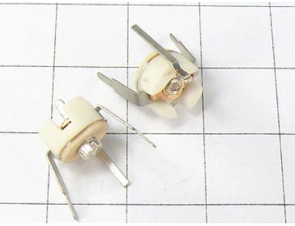 Конденсатор КТ4-32 3/60пФ