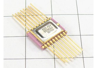 Микросхема 533ИД4