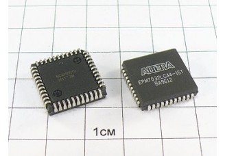 Микросхема EPM7032LC44-15T