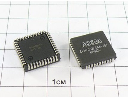 Микросхема EPM7032LC44-15T