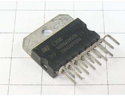 Микросхема L296