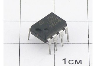 Микросхема L6560