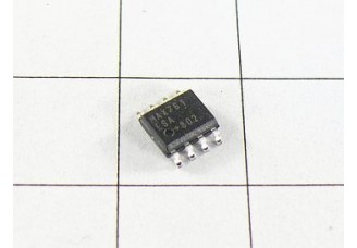 Микросхема MAX761ESA