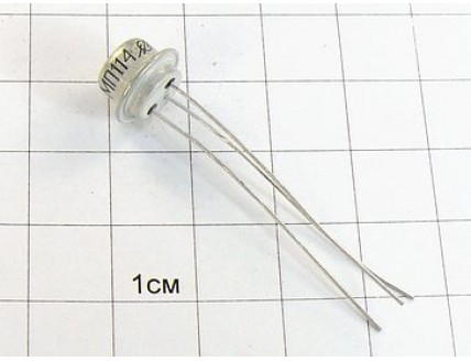 Транзистор МП114