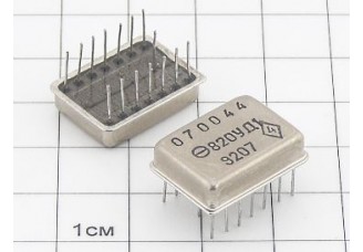 Микросхема 820УД1