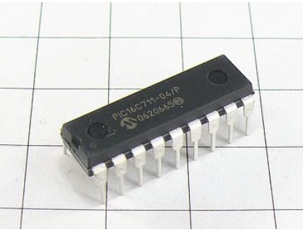 Микросхема PIC16C711-04 /P