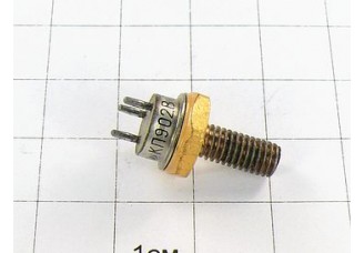 Транзистор КП902В