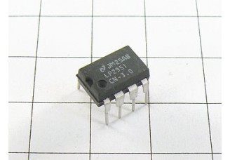 Микросхема LP2951CN-3.0