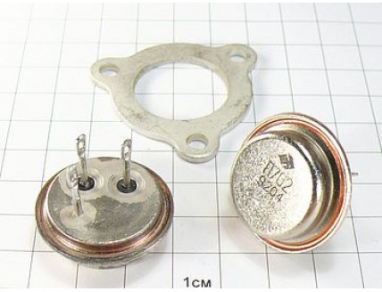 Транзистор П702