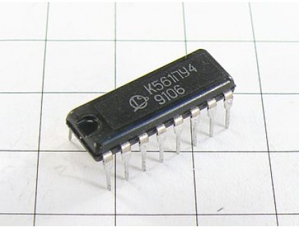 Микросхема К561ПУ4