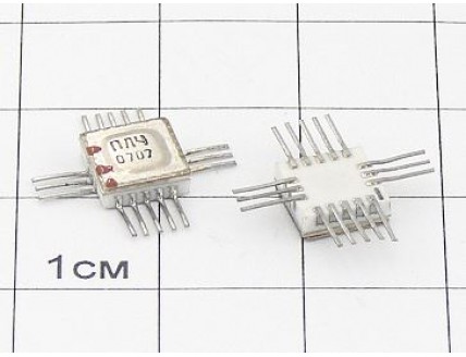 Микросхема КН1015ПЛ4А