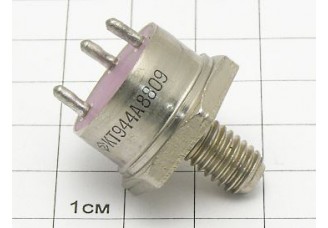 Транзистор КТ944А