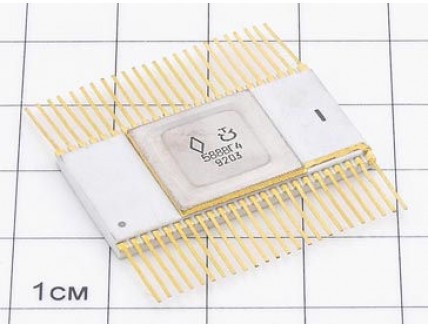 Микросхема 588ВГ4