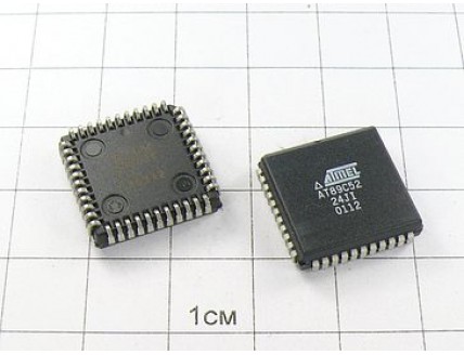 Микросхема AT89C52-24JI