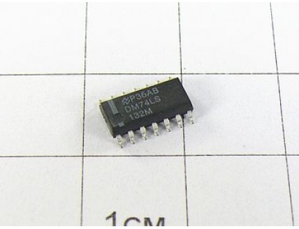 Микросхема DM74LS132M