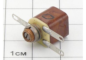 Конденсатор КТ2-18 1.5/10пФ "5"