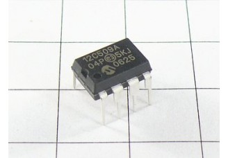 Микросхема PIC12C509A-04 /P