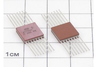 Микросхема И533ИД7