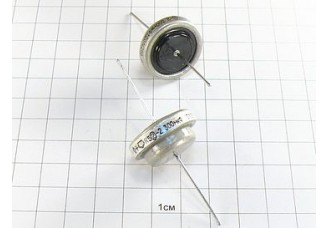 Конденсатор К52-2 300мкФ 25В 20% "5"