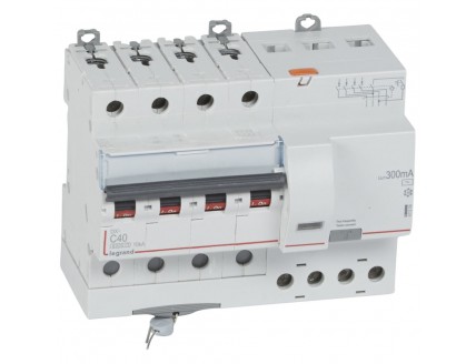 Дифференциальный автомат 4-пол. 40А 300mA тип AC DX3 Legrand