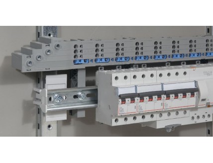 Горизонтальный распред. блок HX3 125А 1 ряд