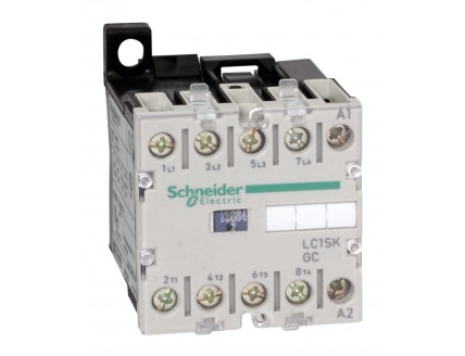 КОНТАКТОР SKG 4P AC3,9А,220V50ГЦ