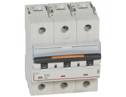 Выключатель автоматический 3-пол. 32A D 25kA DX3 Legrand