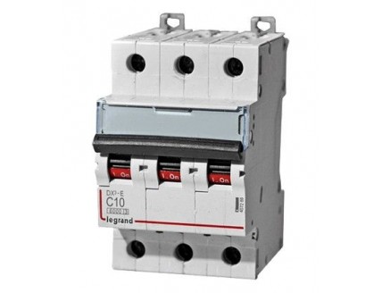Выключатель автоматический 3-пол. 4A C 6kA DX3-E Legrand