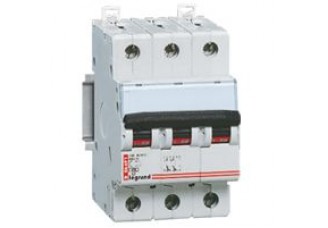 Выключатель автоматический 3-пол. 10A C 10kA DX Legrand