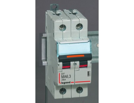Выключатель автоматический 2-пол. 6,3A MA 25kA DX3 Legrand