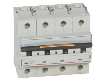 Выключатель автоматический 4-пол. 32A C 25kA DX3 Legrand