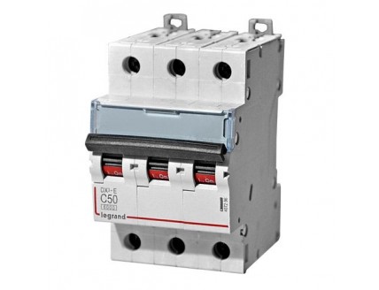 Выключатель автоматический 3-пол. 50A C 6kA DX3-E Legrand