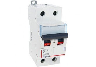 Выключатель автоматический 2-пол. 63A C 6kA DX3-E Legrand