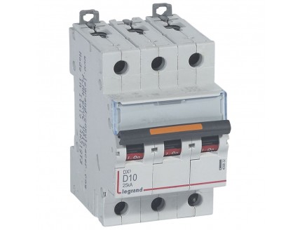 Выключатель автоматический 3-пол. 10A D 25kA DX3 Legrand