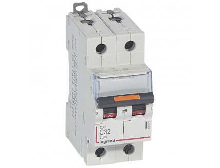 Выключатель автоматический 2-пол. 32A C 25kA DX3 Legrand
