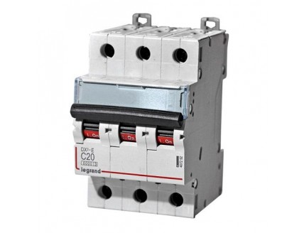 Выключатель автоматический 3-пол. 20A C 6kA DX3-E Legrand