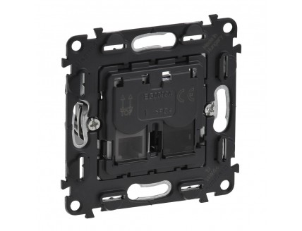 Розетка TF+PC VALENA LIFEALLURE
