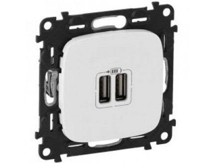 Розетка зарядка USB 2-я слон. кость VALENA ALLURE