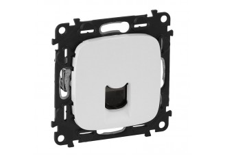 Розетка PC Allure Valena одиночная RJ 45 кат. 5е UTP белая
