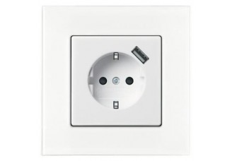 Розетка 2P+E 16А, 250В + USB 5В шале/белый Basic 55