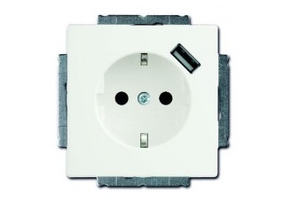 Розетка 2P+E 16А, 250В + USB 5В 700мА с защитными шторками белый бархат solo/future