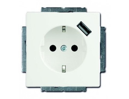 Розетка 2P+E 16А, 250В + USB 5В 700мА с защитными шторками белый бархат solo/future