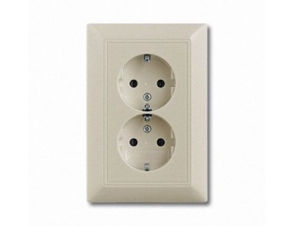 Розетка 2-ая 2Р+E 16А, 250В слон. кость Basic 55
