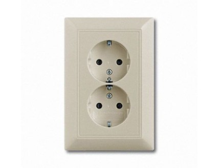 Розетка 2-ая 2Р+E 16А, 250В шампань Basic 55