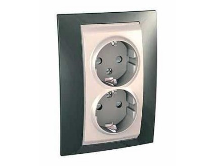 Розетка 2-ая 2P+E шторки 16А/250В шампань/сл. кость UNICA