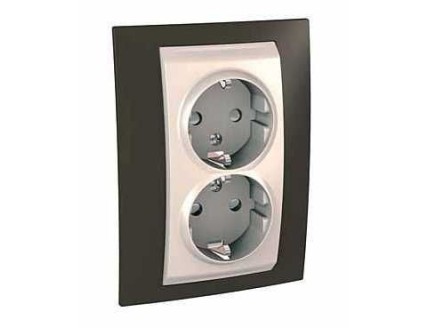 Розетка 2-ая 2P+E шторки 16А/250В какао/сл. кость UNICA