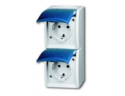 Розетка 2-ая О/У 2Р+E 16А, 250В вертикальная IP44 серая Ocean