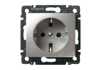 Розетка 2P+E 16А 250В алюминий VALENA